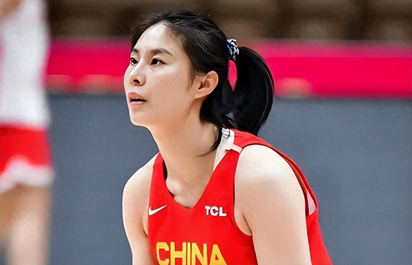 九游娱乐app下载-官宣！中国女篮公布最新一期大名单，王思雨、张子宇、刘禹彤领衔
